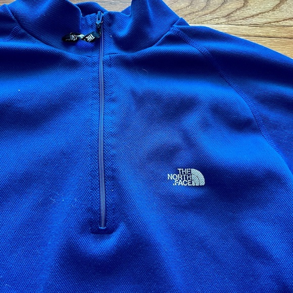 North Face - Men’s Quarter Zip. Large. Bright Blue. Vaporwick - Picture 2 of 10